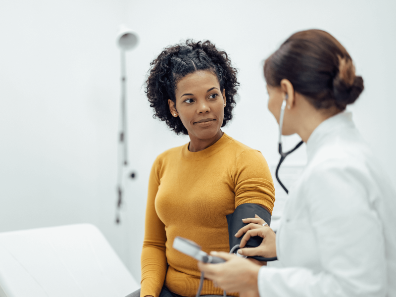 Quelles sont les fonctionnalités d'un assistant de consultation par IA ? - Dicma