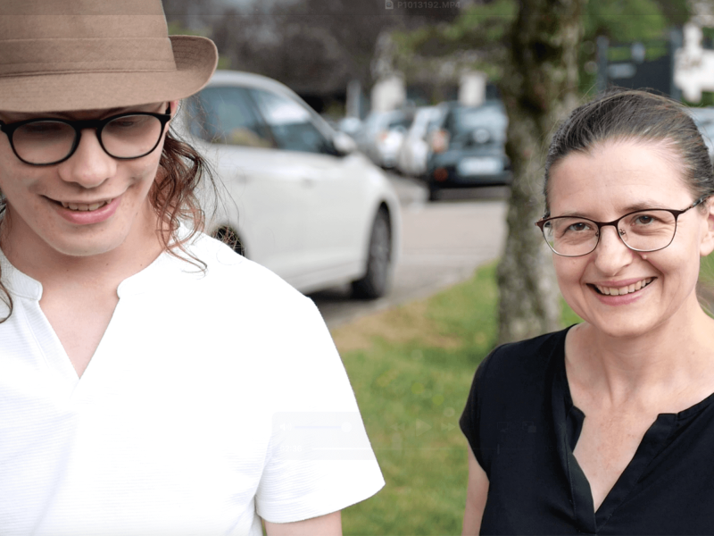 Grâce à Dicma, un jeune dys gagne en autonomie à l’école avec Dragon Professional et le micro Silence