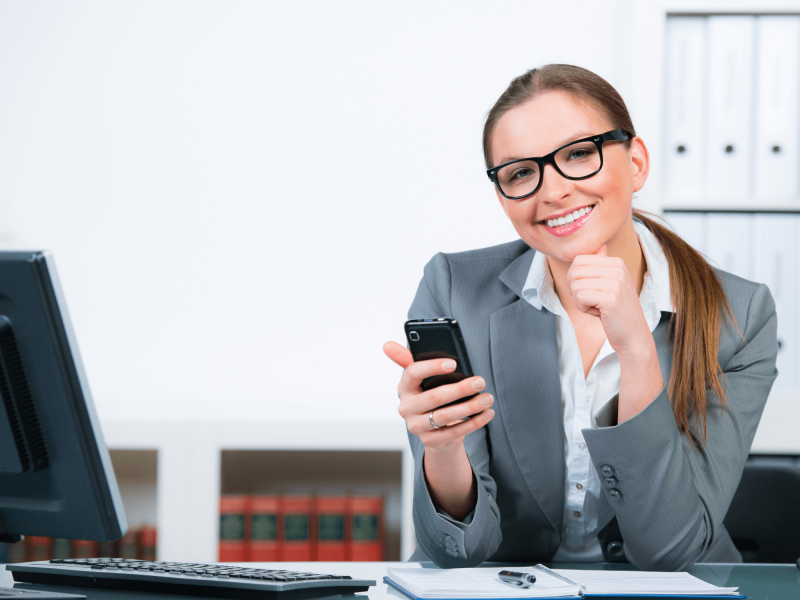 Découvrez les avantages d'utiliser une solution de dictée vocale juridique avec Dicma !