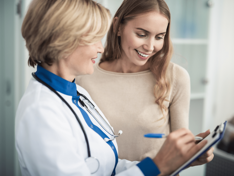 Quel est le meilleur logiciel de dictée médicale ? Dicma vous donne son avis d’expert !