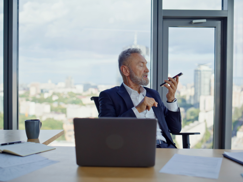 Découvrez la meilleure solution de dictée juridique pour un avocat avec Dicma ! 